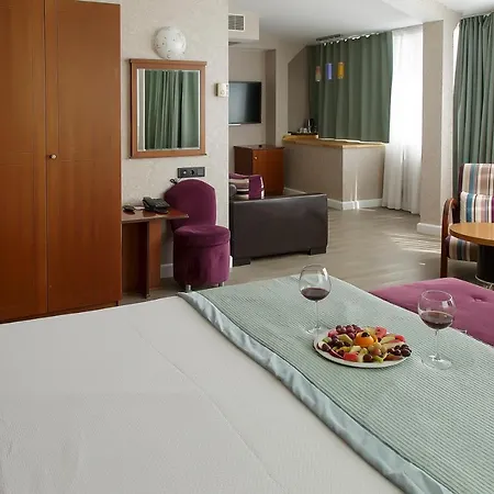 Vatan Asur 4* Istambul
