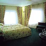 Vatan Asur Hotel 4*